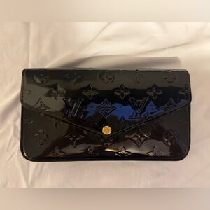 Louis Vuitton Monogram Vernis Felicie Pochette Amarante